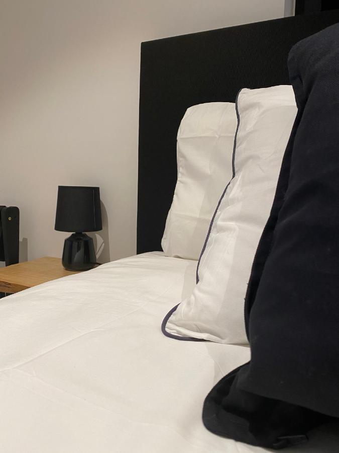 Damse Paveljoentje Comfort En Uitzicht In Даме Екстериор снимка